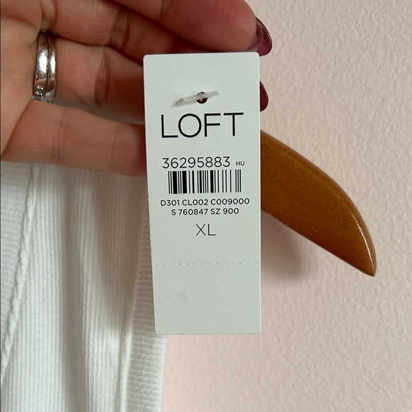 LOFT Perfect Scoop Neck Ribbed Tank top XL NWT - Picture 3 of 4